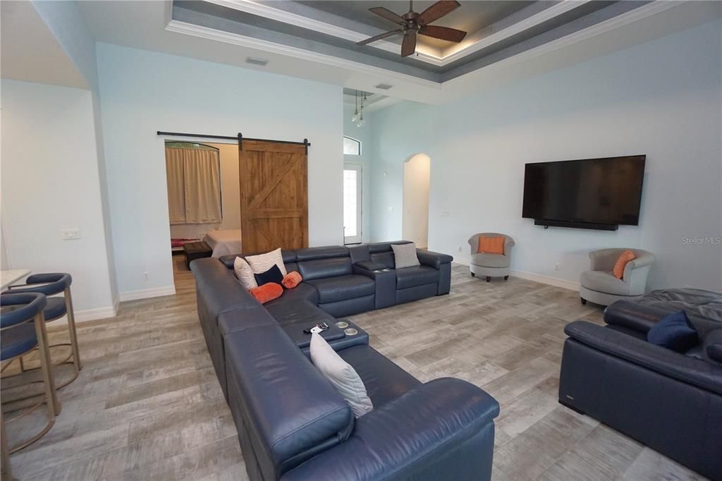 For Sale: $699,900 (4 beds, 3 baths, 2616 Square Feet)