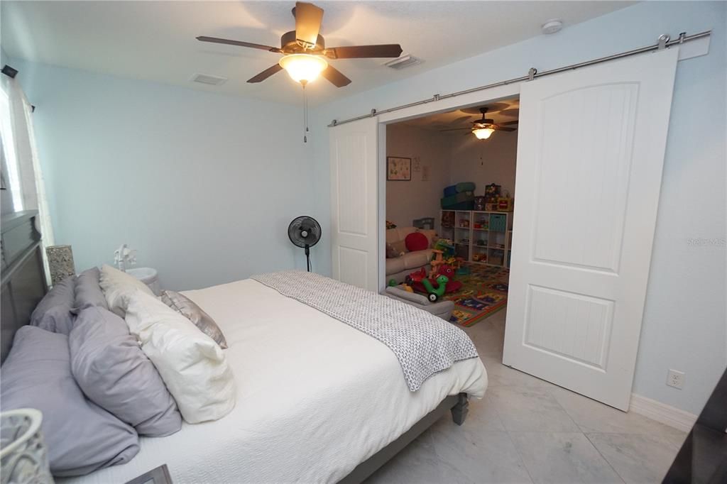 For Sale: $699,900 (4 beds, 3 baths, 2616 Square Feet)