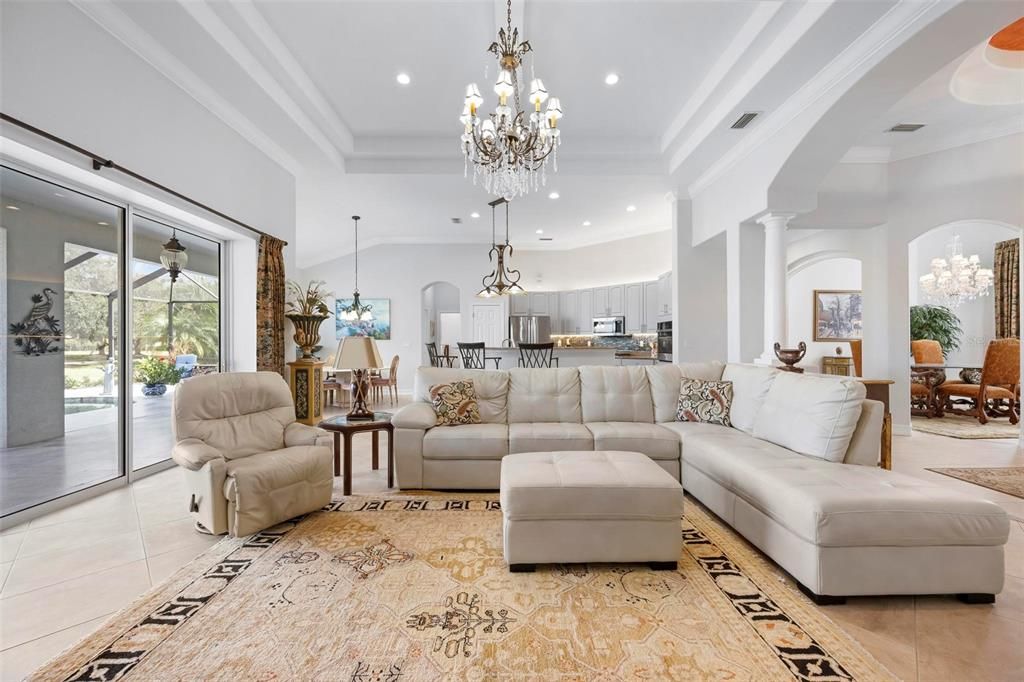 For Sale: $1,075,000 (3 beds, 3 baths, 3136 Square Feet)