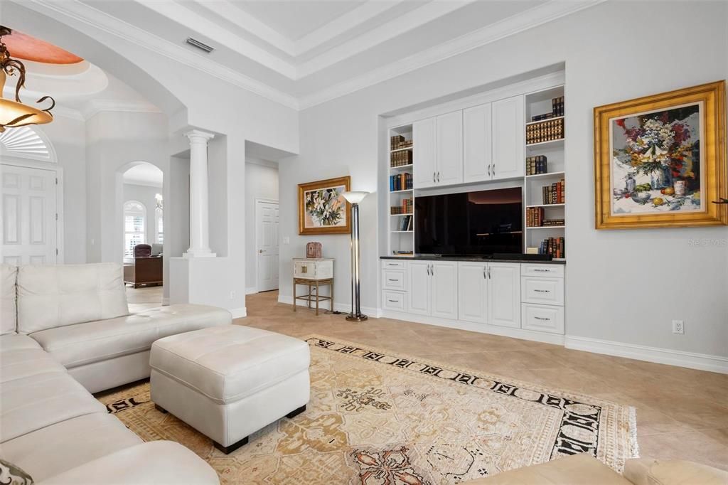 For Sale: $1,075,000 (3 beds, 3 baths, 3136 Square Feet)