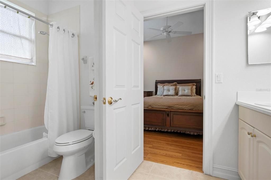 For Sale: $1,075,000 (3 beds, 3 baths, 3136 Square Feet)