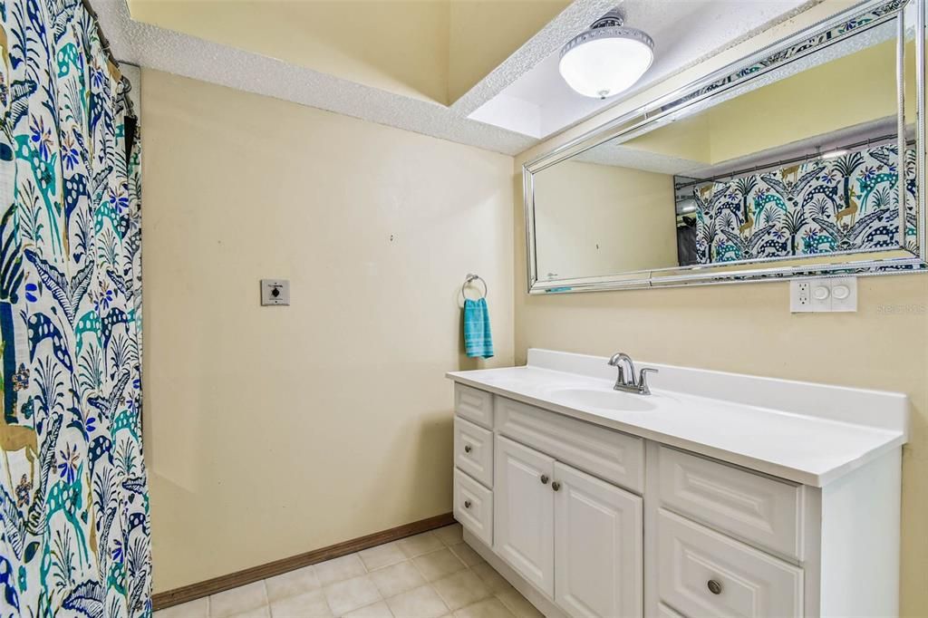 En Venta: $499,900 (2 camas, 2 baños, 1450 Pies cuadrados)