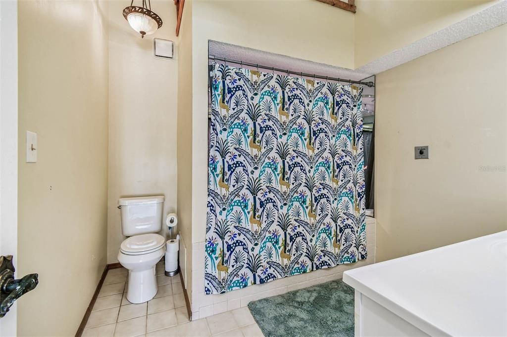 En Venta: $499,900 (2 camas, 2 baños, 1450 Pies cuadrados)