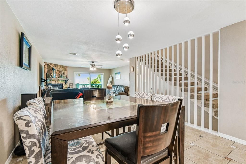 En Venta: $499,900 (2 camas, 2 baños, 1450 Pies cuadrados)