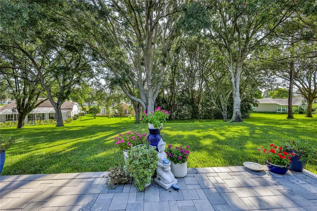 Active With Contract: $239,000 (2 beds, 2 baths, 1298 Square Feet)