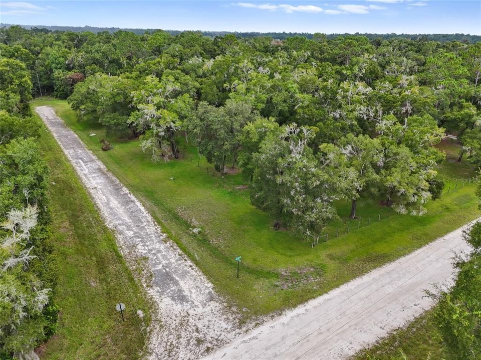 合同活跃: $75,000 (5.06 acres)