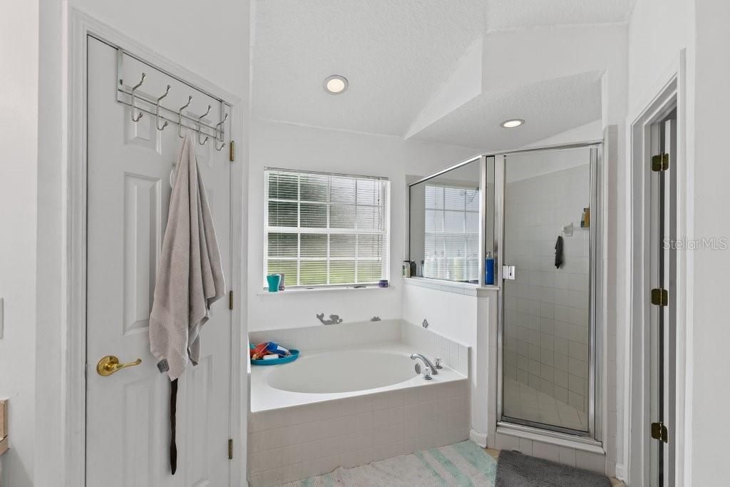 En Venta: $345,000 (3 camas, 2 baños, 1613 Pies cuadrados)