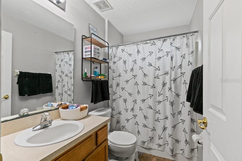 En Venta: $345,000 (3 camas, 2 baños, 1613 Pies cuadrados)