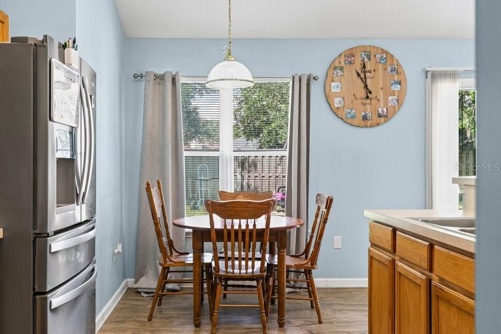 En Venta: $345,000 (3 camas, 2 baños, 1613 Pies cuadrados)