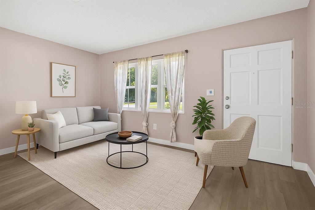 Active With Contract: $2,195 (2 beds, 1 baths, 1077 Square Feet)