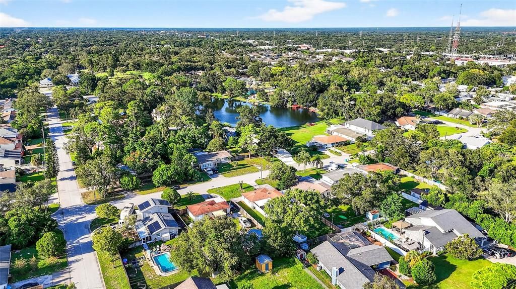 Active With Contract: $2,195 (2 beds, 1 baths, 1077 Square Feet)