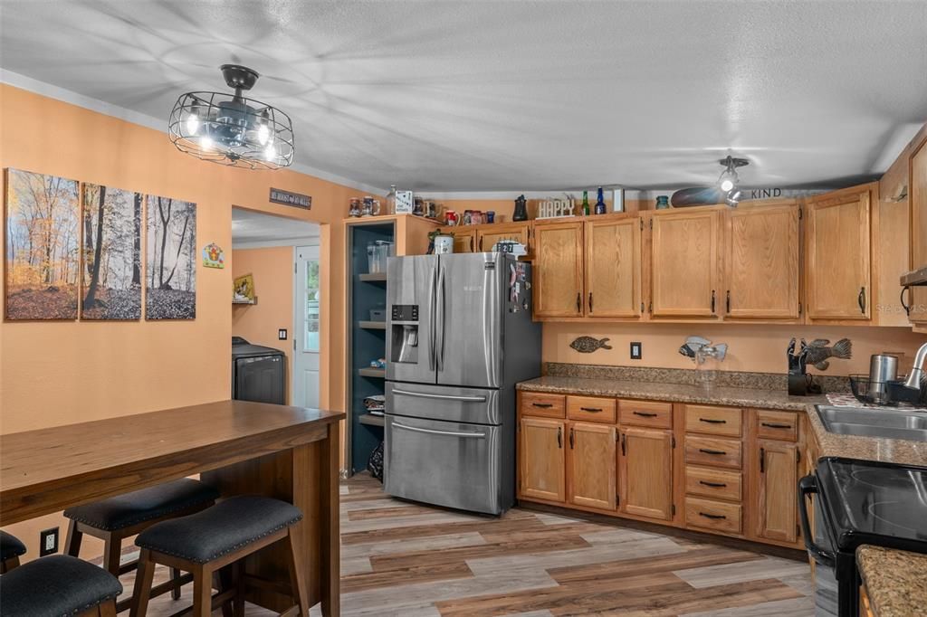 待售: $239,000 (3 贝兹, 2 浴室, 1512 平方英尺)