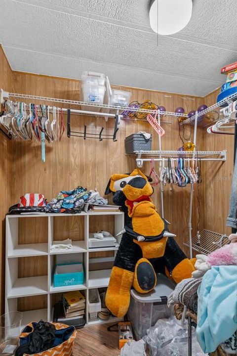 待售: $239,000 (3 贝兹, 2 浴室, 1512 平方英尺)