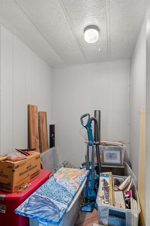 待售: $239,000 (3 贝兹, 2 浴室, 1512 平方英尺)