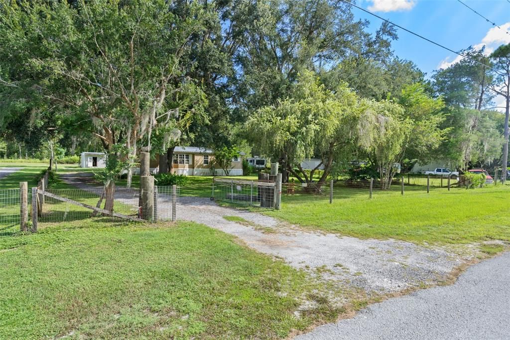 待售: $239,000 (3 贝兹, 2 浴室, 1512 平方英尺)