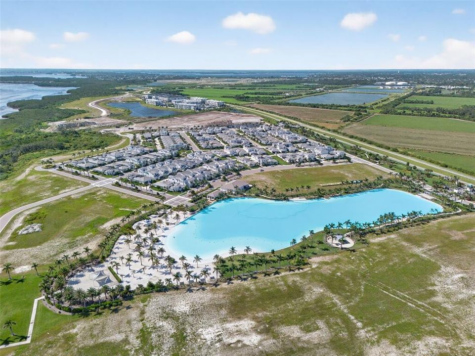 Под контрактом: $1,250,000 (3 спален, 3 ванн, 2700 Квадратных фут)