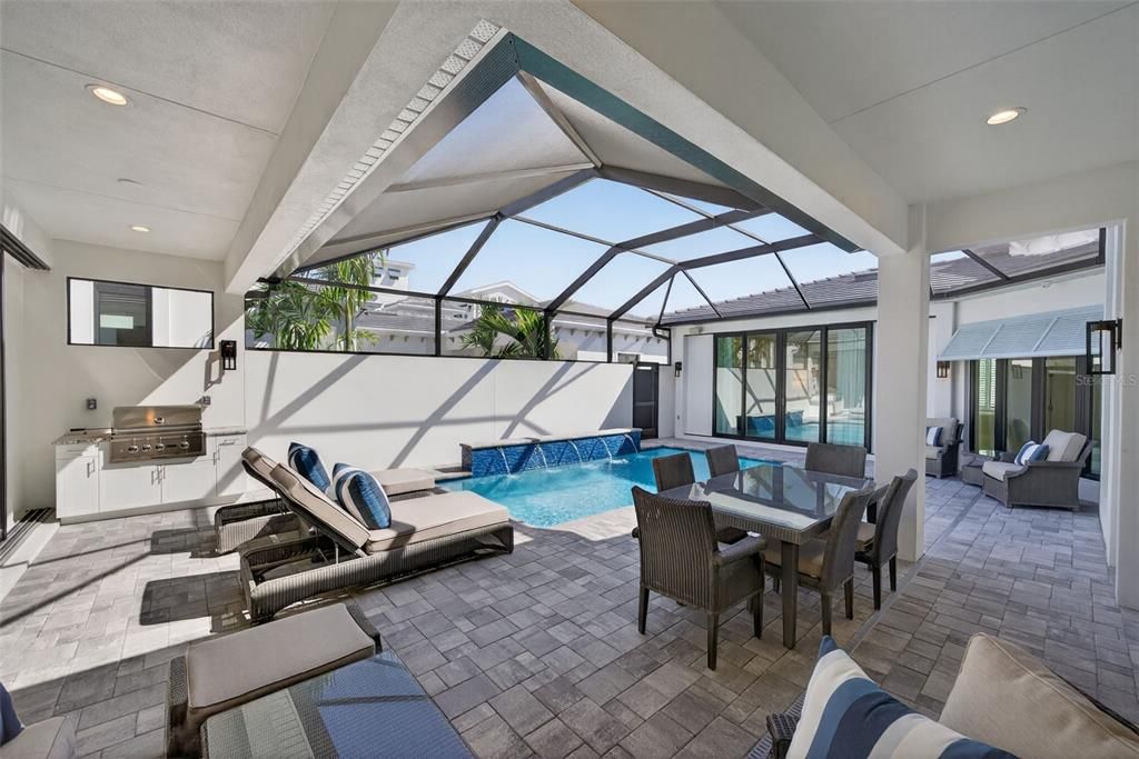 Под контрактом: $1,250,000 (3 спален, 3 ванн, 2700 Квадратных фут)