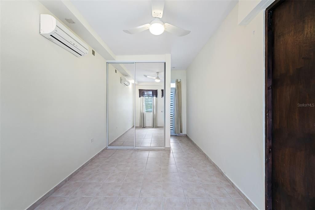 待售: $395,000 (5 贝兹, 4 浴室, 2806 平方英尺)