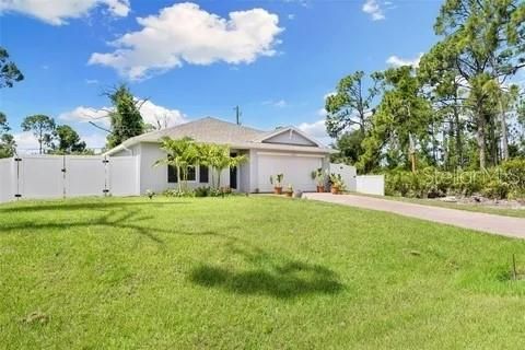 Activo con contrato: $365,000 (4 camas, 2 baños, 1499 Pies cuadrados)