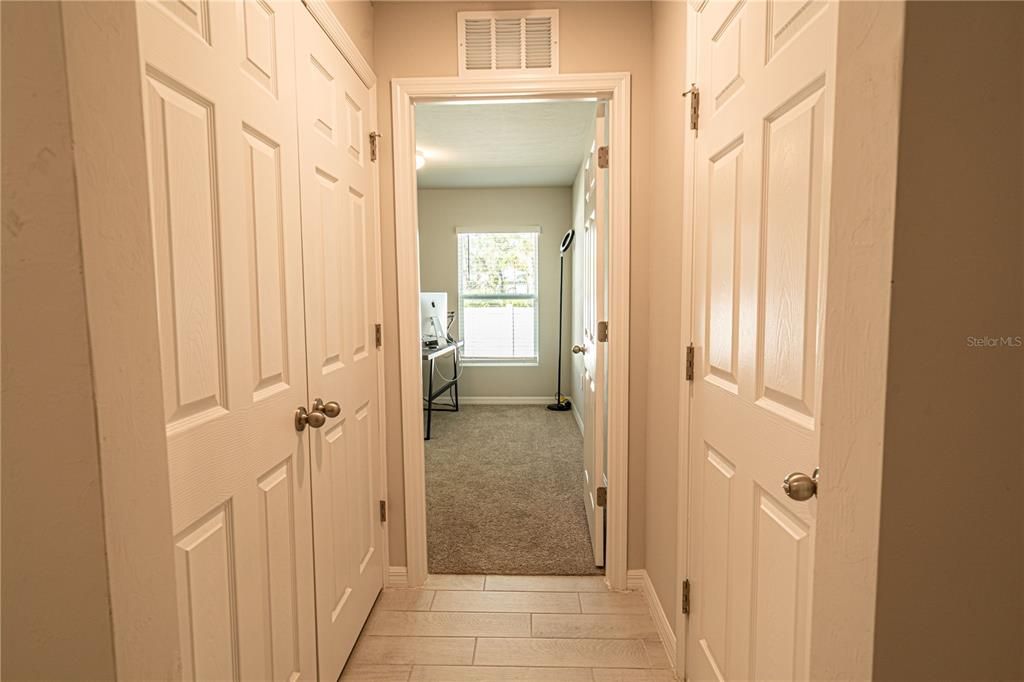 Activo con contrato: $365,000 (4 camas, 2 baños, 1499 Pies cuadrados)