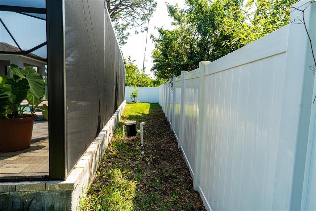 Activo con contrato: $365,000 (4 camas, 2 baños, 1499 Pies cuadrados)