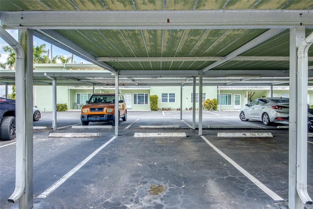 En Venta: $179,900 (2 camas, 2 baños, 882 Pies cuadrados)