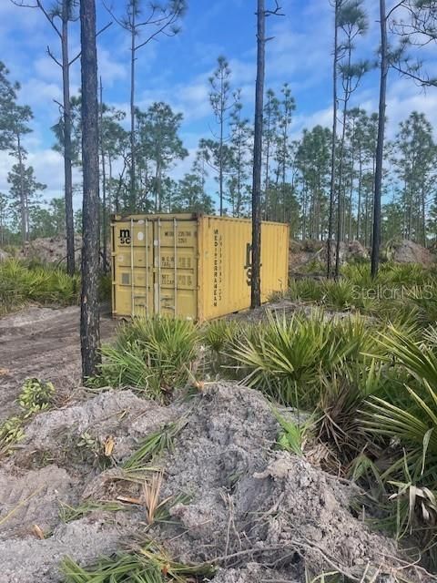 待售: $17,000 (2.48 acres)