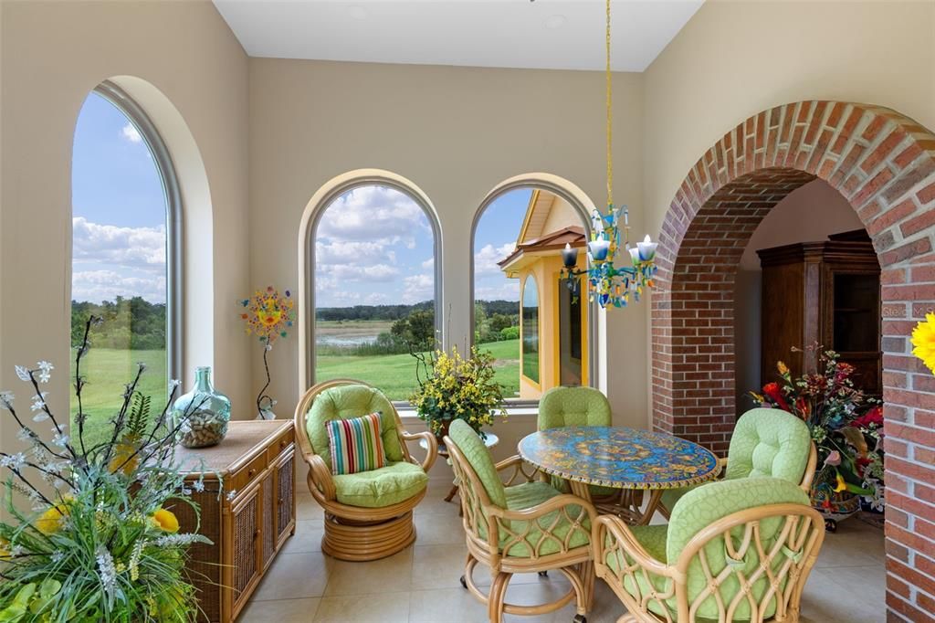 For Sale: $579,000 (3 beds, 2 baths, 2961 Square Feet)