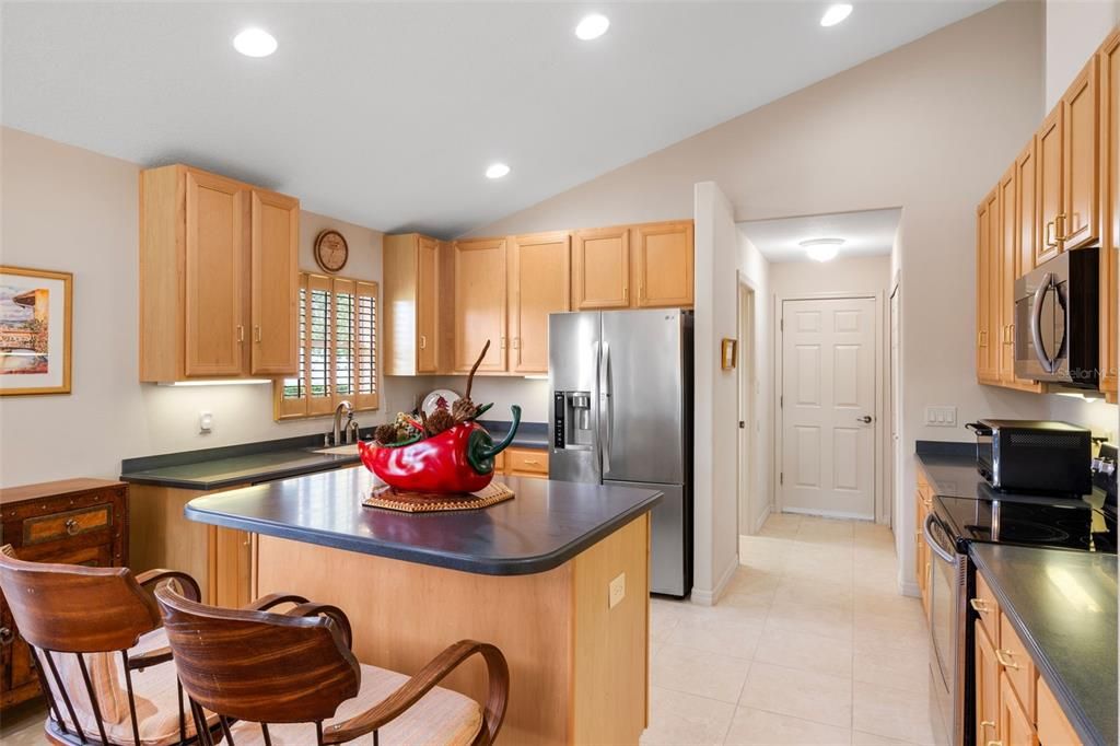 For Sale: $579,000 (3 beds, 2 baths, 2961 Square Feet)