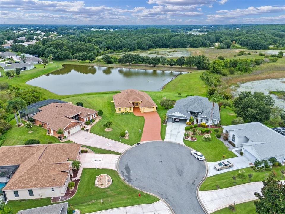 For Sale: $579,000 (3 beds, 2 baths, 2961 Square Feet)