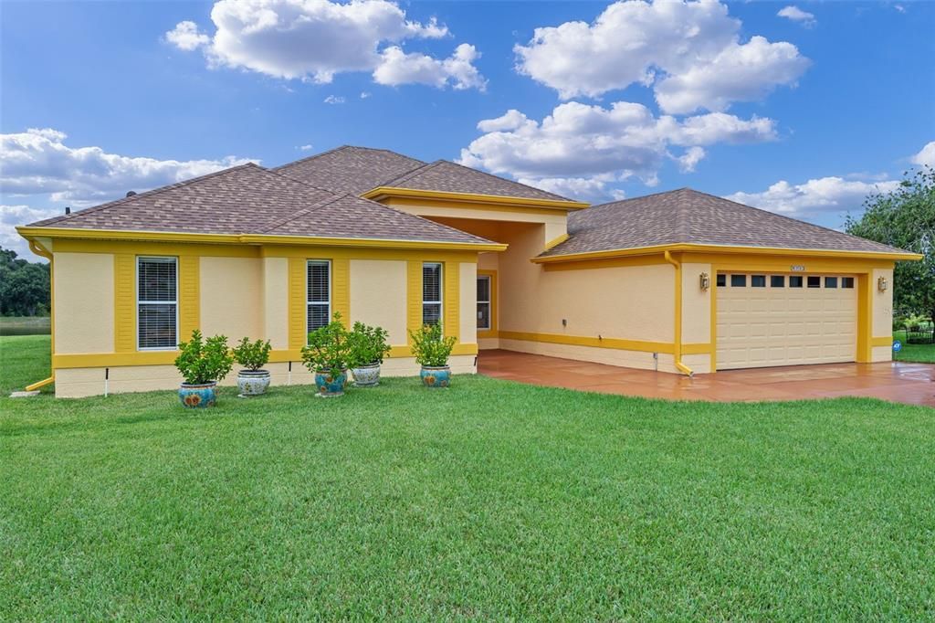 For Sale: $579,000 (3 beds, 2 baths, 2961 Square Feet)