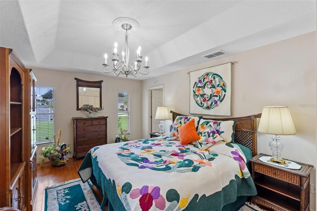 For Sale: $579,000 (3 beds, 2 baths, 2961 Square Feet)