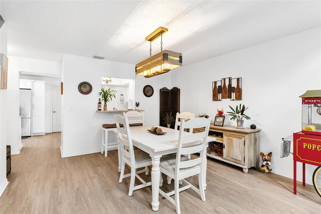 На продажу: $409,000 (3 спален, 3 ванн, 2260 Квадратных фут)