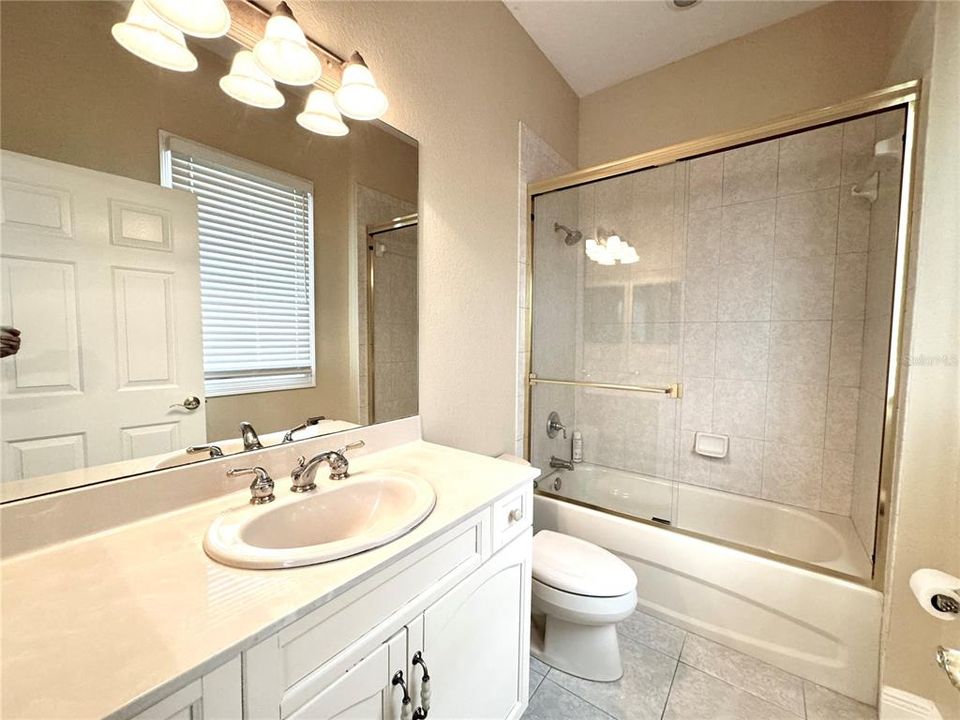 出租: $3,900 (3 贝兹, 3 浴室, 2982 平方英尺)