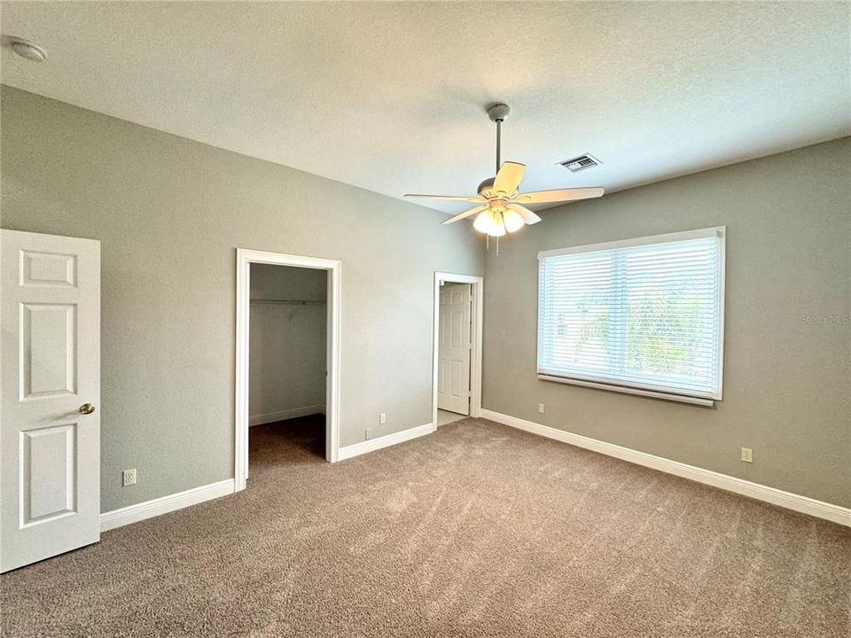 出租: $3,900 (3 贝兹, 3 浴室, 2982 平方英尺)