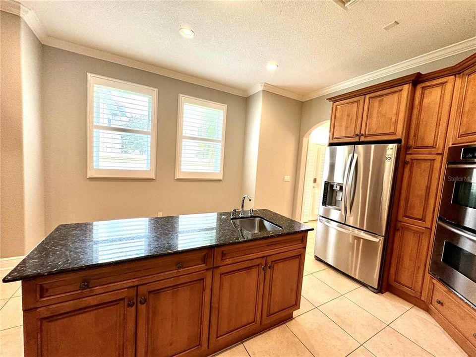 出租: $3,900 (3 贝兹, 3 浴室, 2982 平方英尺)