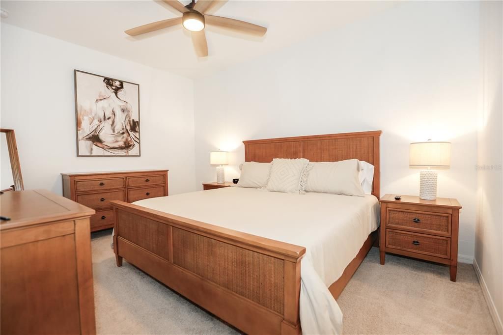 For Rent: $2,200 (2 beds, 2 baths, 1154 Square Feet)