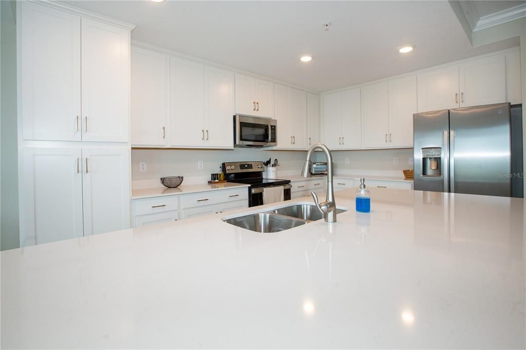 For Rent: $2,200 (2 beds, 2 baths, 1154 Square Feet)