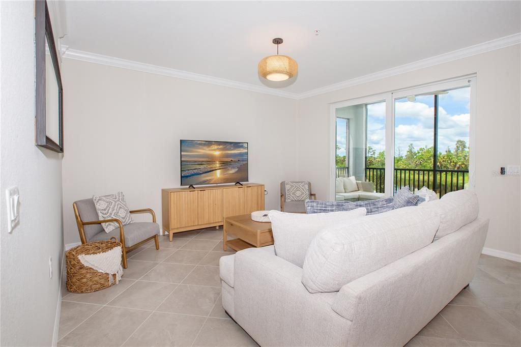 For Rent: $2,200 (2 beds, 2 baths, 1154 Square Feet)