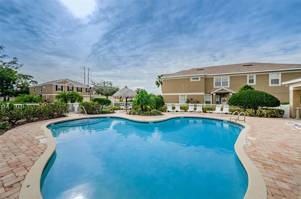 Active With Contract: $235,000 (2 beds, 2 baths, 1223 Square Feet)
