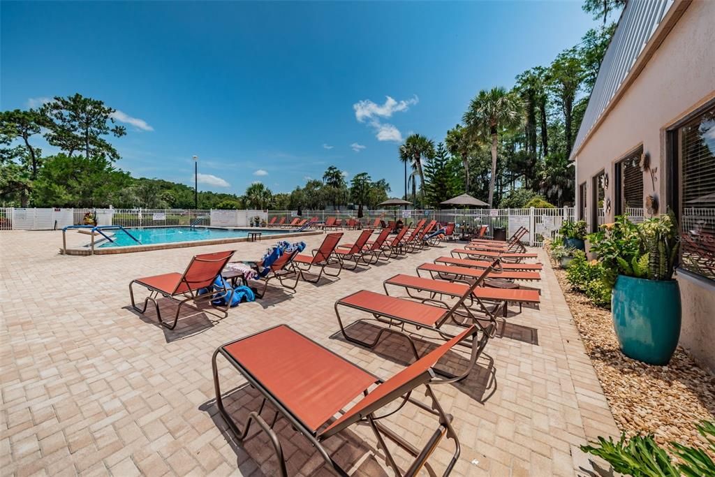 Active With Contract: $235,000 (2 beds, 2 baths, 1223 Square Feet)