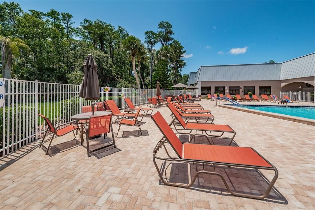 Active With Contract: $235,000 (2 beds, 2 baths, 1223 Square Feet)