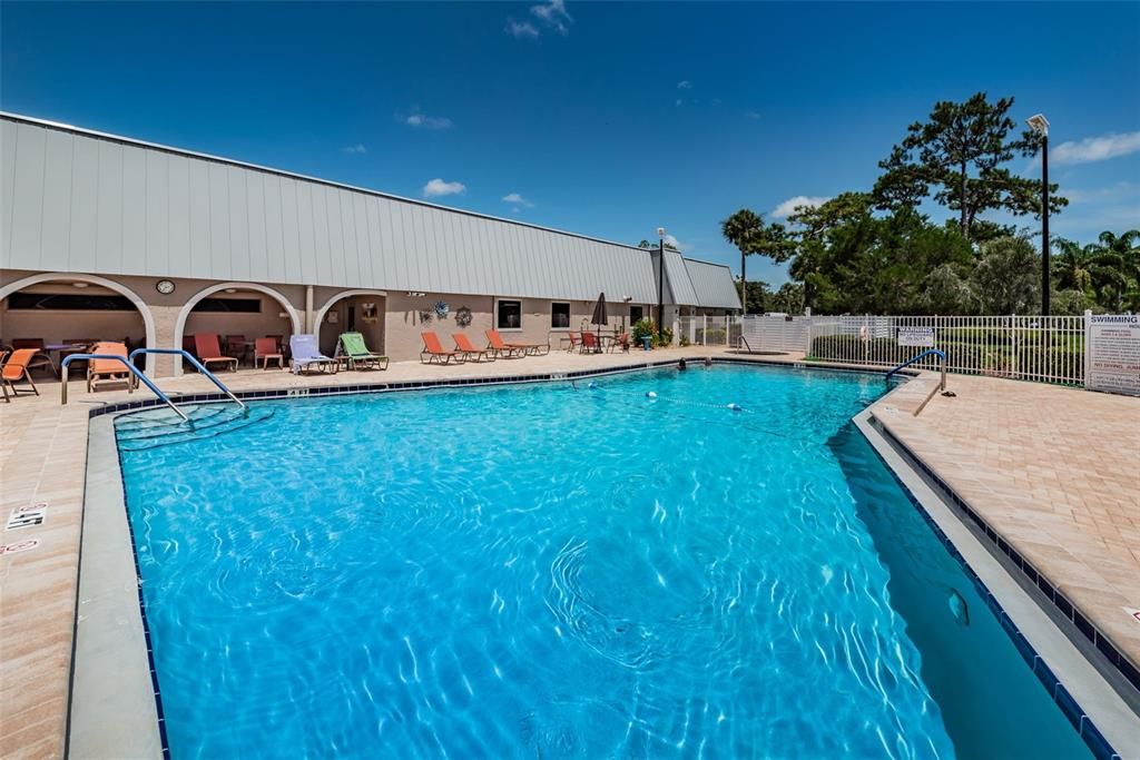 Active With Contract: $235,000 (2 beds, 2 baths, 1223 Square Feet)