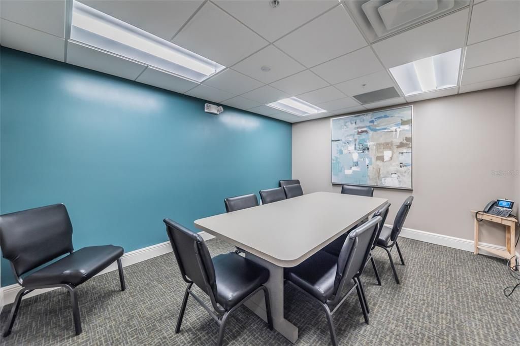 Active With Contract: $235,000 (2 beds, 2 baths, 1223 Square Feet)