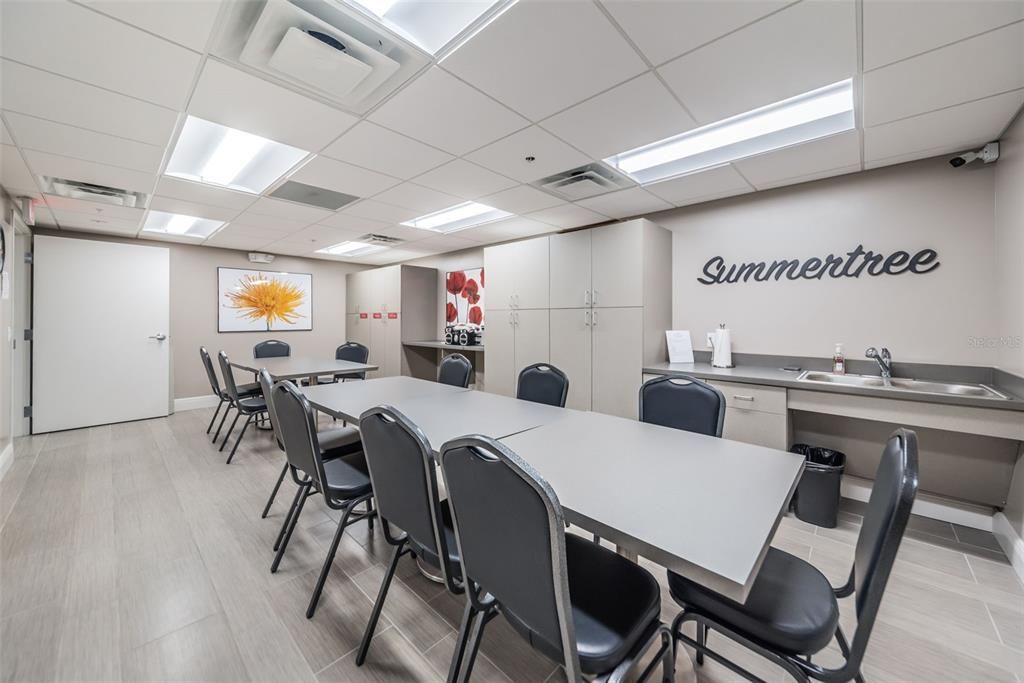 Active With Contract: $235,000 (2 beds, 2 baths, 1223 Square Feet)