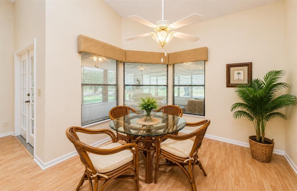 Active With Contract: $235,000 (2 beds, 2 baths, 1223 Square Feet)