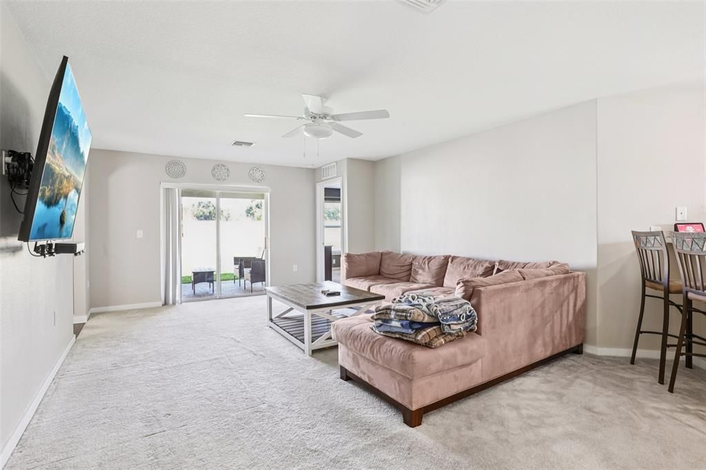 Active With Contract: $299,000 (3 beds, 2 baths, 1442 Square Feet)