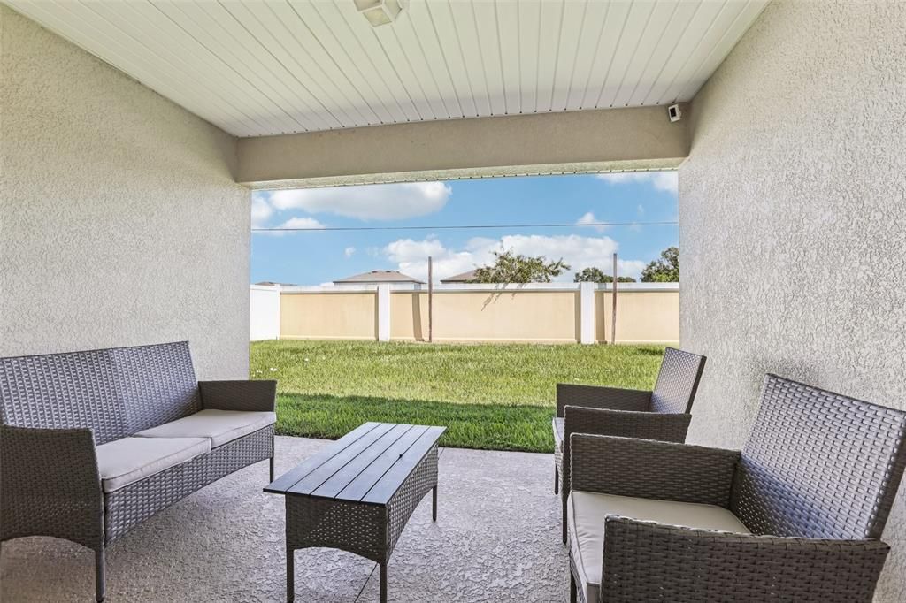 Active With Contract: $299,000 (3 beds, 2 baths, 1442 Square Feet)