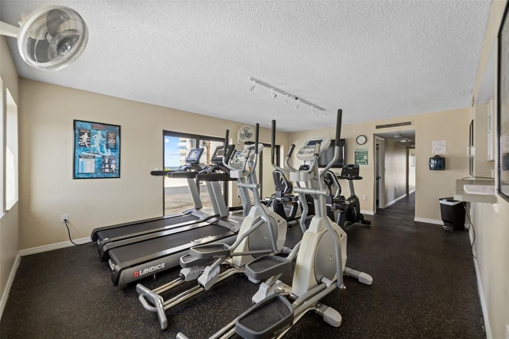 En Venta: $830,000 (2 camas, 2 baños, 1500 Pies cuadrados)