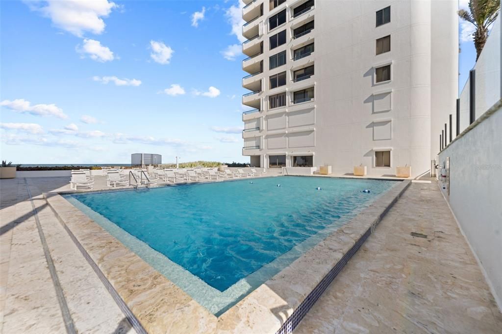 En Venta: $830,000 (2 camas, 2 baños, 1500 Pies cuadrados)